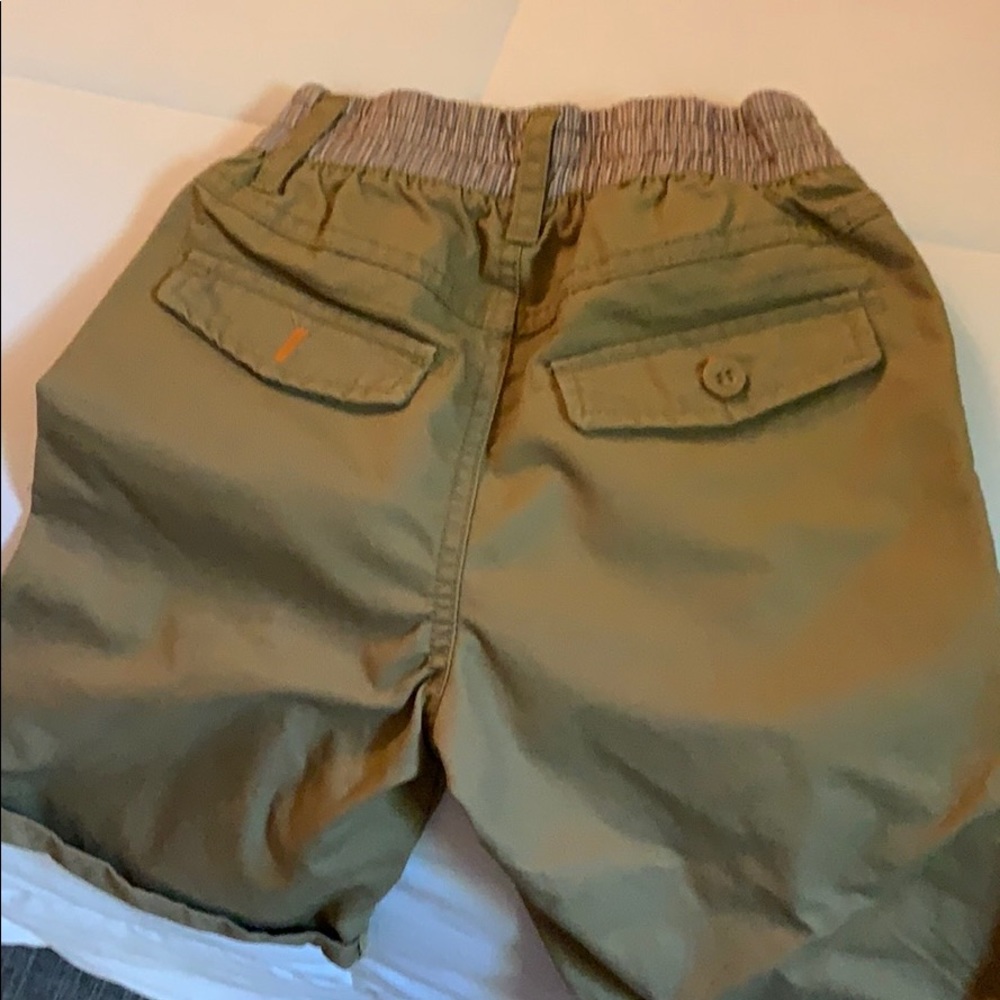 Tan shorts - Picture 2 of 2